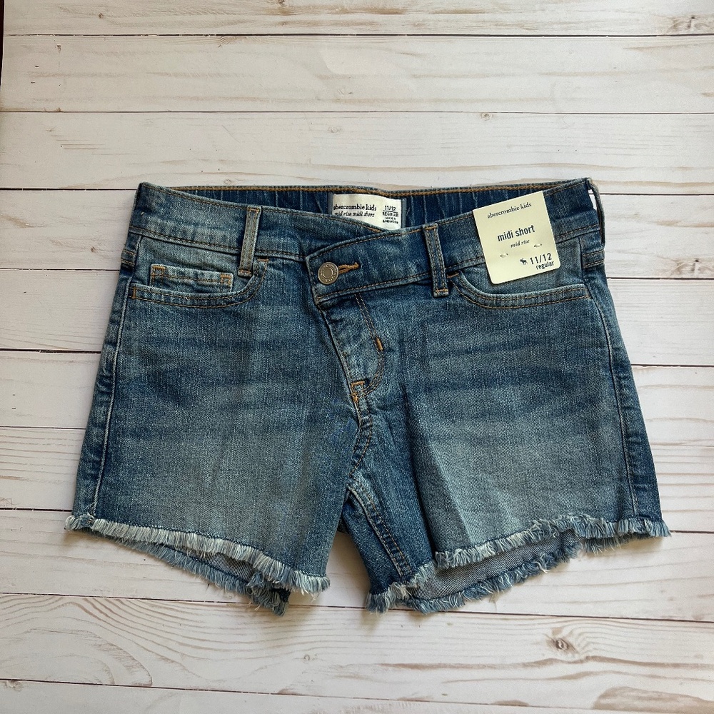 Abercrombie Kids Girls Denim Midi Shorts | Size 11/12 NWT - Picture 1 of 6
